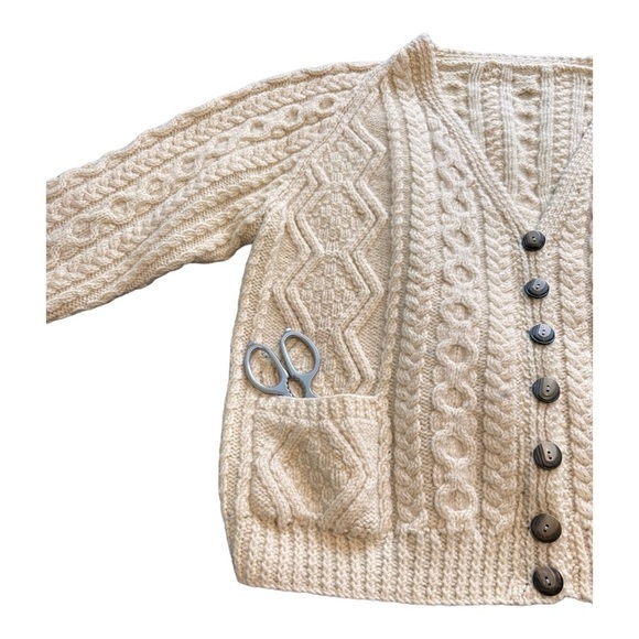Women's Cream Cable Knit Cardigan - Picture 5 of 11